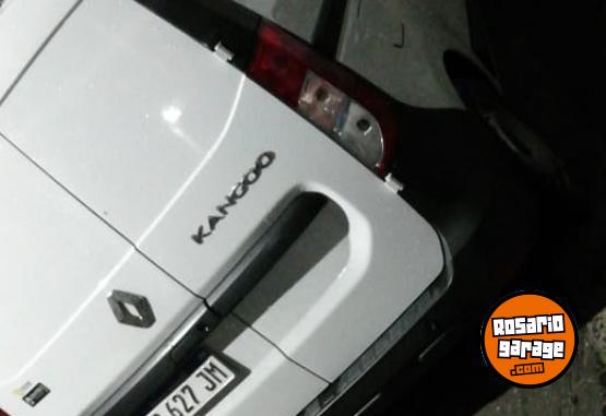 Utilitarios - Renault Kangoo 2019 GNC 160000Km - En Venta