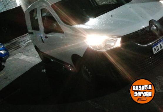 Utilitarios - Renault Kangoo 2019 GNC 160000Km - En Venta