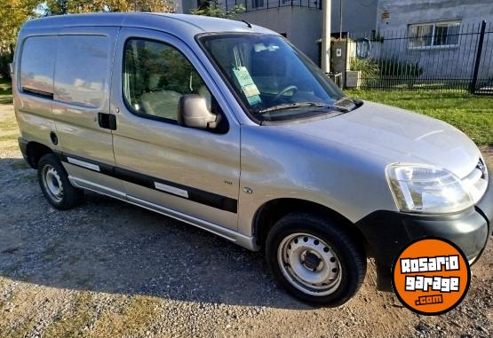 Utilitarios - Peugeot Partner confort 1.6 hdi 2015 Diesel 108000Km - En Venta