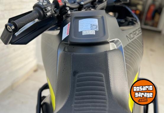 Motos - Husqvarna NORDEN 901 2025 Nafta 10000Km - En Venta