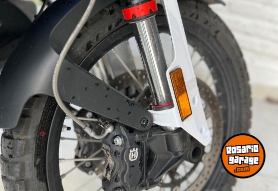 Motos - Husqvarna NORDEN 901 2025 Nafta 10000Km - En Venta