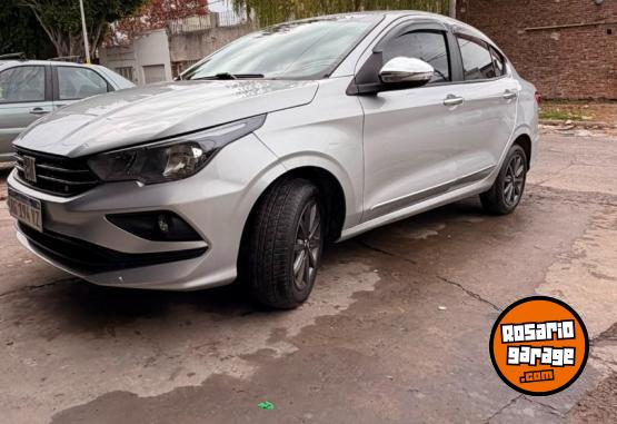 Autos - Fiat Cronos 2023 GNC 60000Km - En Venta
