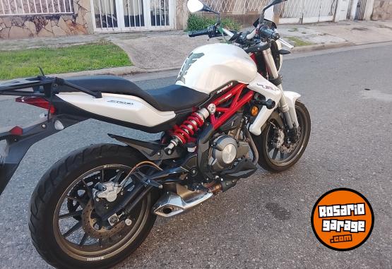 Motos - Benelli TNT 300 2017 Nafta 32500Km - En Venta