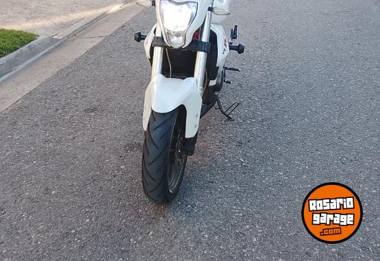 Motos - Benelli TNT 300 2017 Nafta 32500Km - En Venta