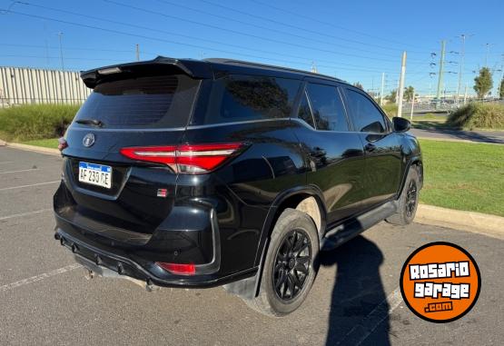 Camionetas - Toyota SW4-GR 2022 Diesel 174000Km - En Venta