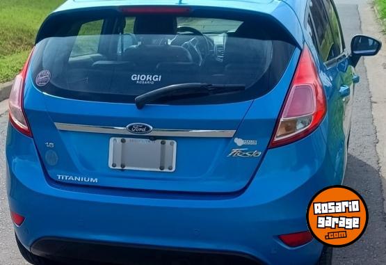 Autos - Ford Fiesta Kinetic Titanium 2013 Nafta 180000Km - En Venta