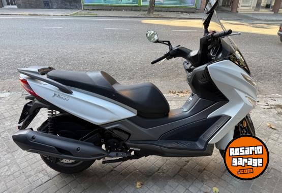 Motos - Kymco Xtown 250 2023 Nafta 4900Km - En Venta