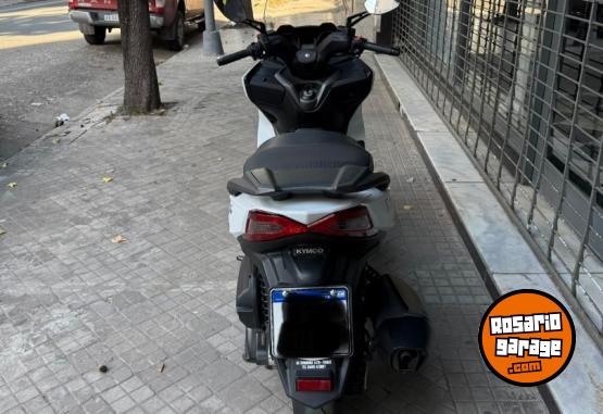 Motos - Kymco Xtown 250 2023 Nafta 4900Km - En Venta