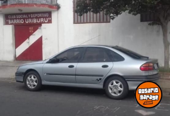 Autos - Renault Laguna RXE 1999 Nafta 225000Km - En Venta