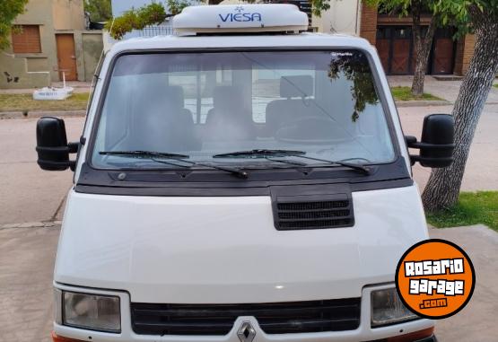 Utilitarios - Renault RODEO 1999 Diesel 50Km - En Venta