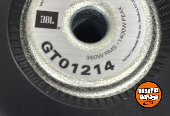 Accesorios para Autos - L�quido dos subwoofers jbl - En Venta