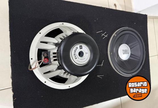 Accesorios para Autos - L�quido dos subwoofers jbl - En Venta