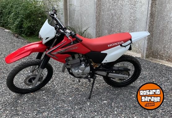 Motos - Honda Tornado 250 2016 Nafta 20000Km - En Venta