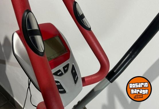 Deportes - CAMINADOR EL�PTICO marca DAIWA - En Venta