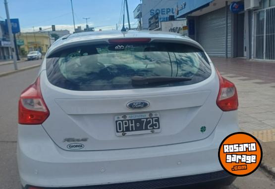 Autos - Ford Focus 2015 Nafta 137000Km - En Venta