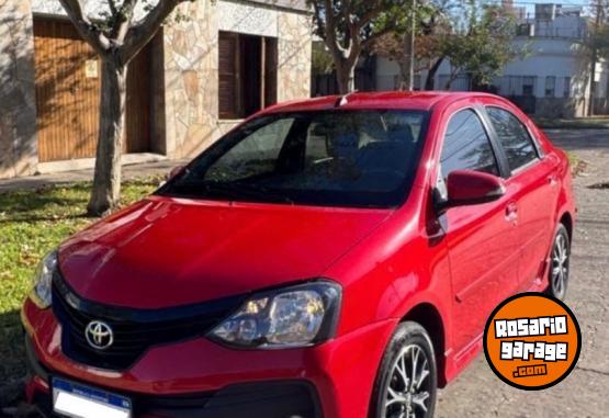 Autos - Toyota Etios XLS 2020 Nafta 32800Km - En Venta
