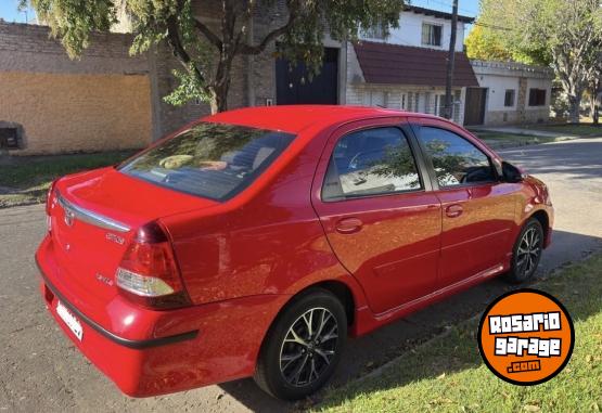 Autos - Toyota Etios XLS 2020 Nafta 32800Km - En Venta