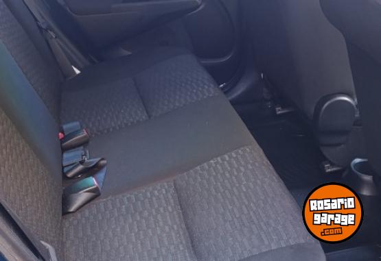 Autos - Toyota Etios XLS 2016 Nafta 41000Km - En Venta