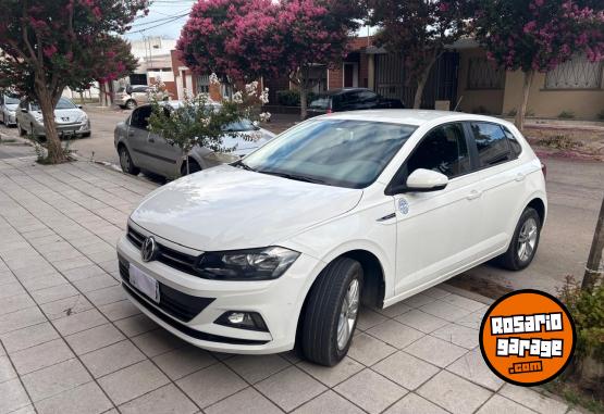 Autos - Volkswagen polo conforline 2019 Nafta 93000Km - En Venta