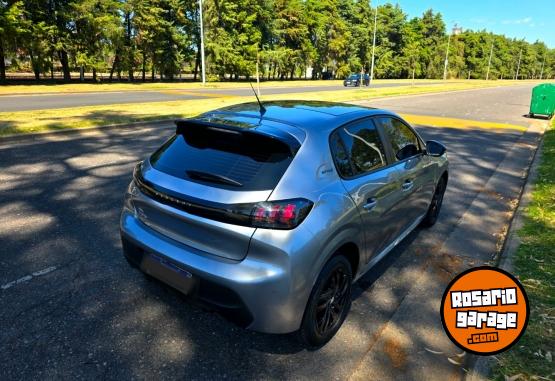Autos - Peugeot 208 2023 Nafta 20000Km - En Venta