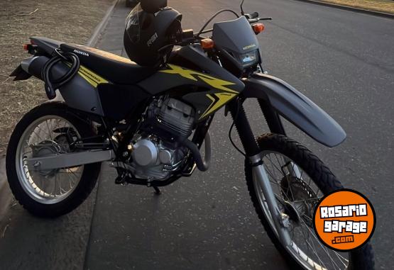 Motos - Honda Tornado 2018 Nafta 11000Km - En Venta
