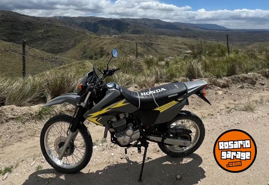 Motos - Honda Tornado 2018 Nafta 11000Km - En Venta