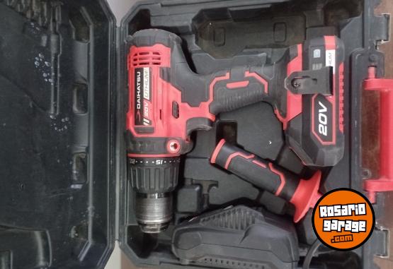 Herramientas - L�quido herramientas varias por falta de uso escucho oferta por todo - En Venta