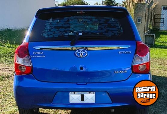 Autos - Toyota ETIOS XLS 2014 Nafta 134000Km - En Venta