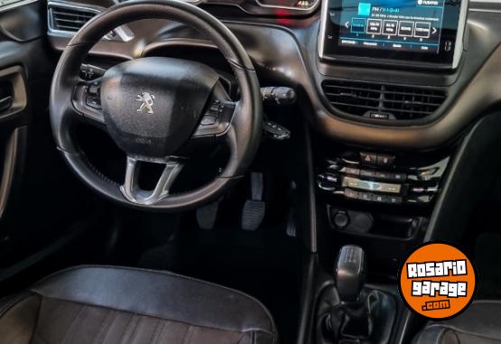 Autos - Peugeot 2008 2017 Nafta 101700Km - En Venta