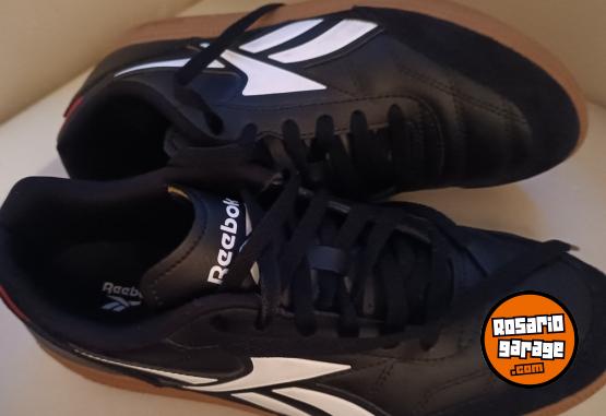 Indumentaria - Zapatillas Reebok cuero okm - En Venta