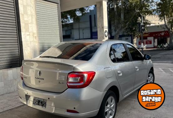 Autos - Renault Logan privilege 2014 Nafta 106000Km - En Venta