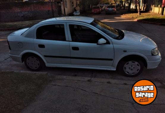 Autos - Chevrolet Astra 2001 GNC 180000Km - En Venta