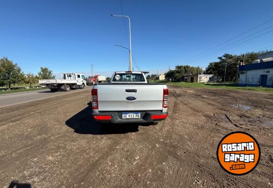 Camionetas - Ford Ranger 2021 Diesel 169000Km - En Venta