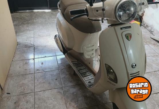 Motos - Zanella Styler 150 Exclusive Z3 2017 Nafta 22000Km - En Venta