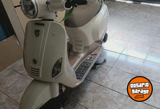 Motos - Zanella Styler 150 Exclusive Z3 2017 Nafta 22000Km - En Venta