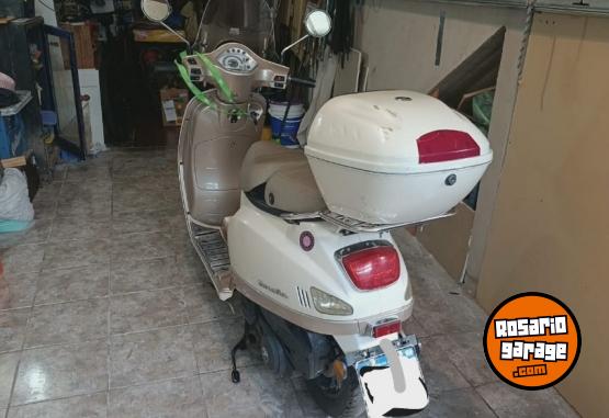 Motos - Zanella Styler 150 Exclusive Z3 2017 Nafta 22000Km - En Venta