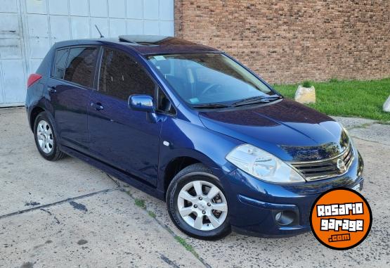 Autos - Nissan Tiida 2011 Nafta 102000Km - En Venta