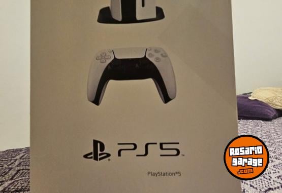 Electr�nica - Vendo PlayStation 5 CFI-1215A en excelente estado, muy poco uso - En Venta