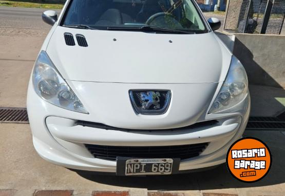 Autos - Peugeot COMPACT ALLURE 1,4 5P 2014 Nafta 140000Km - En Venta