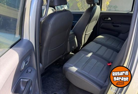 Autos - Volkswagen Amarok V6 Highline 2023 Diesel 40000Km - En Venta