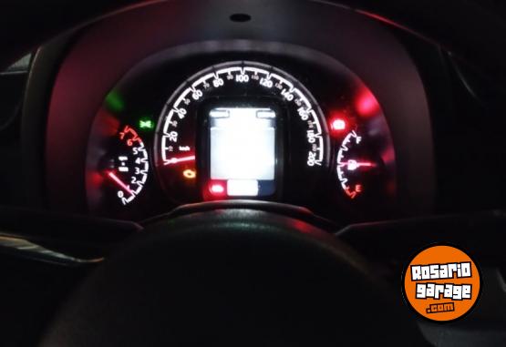 Autos - Fiat Mobi 2017 Nafta 136000Km - En Venta