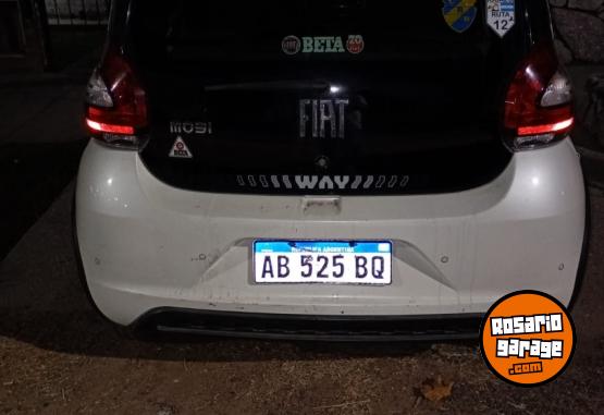 Autos - Fiat Mobi 2017 Nafta 136000Km - En Venta