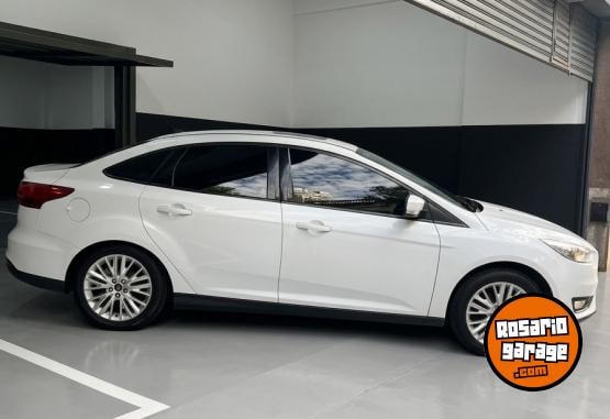 Autos - Ford FOCUS 2016 Nafta 101000Km - En Venta