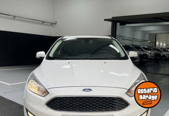 Autos - Ford FOCUS 2016 Nafta 101000Km - En Venta