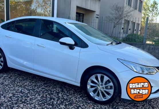 Autos - Chevrolet CRUZE 2017 Nafta 130000Km - En Venta