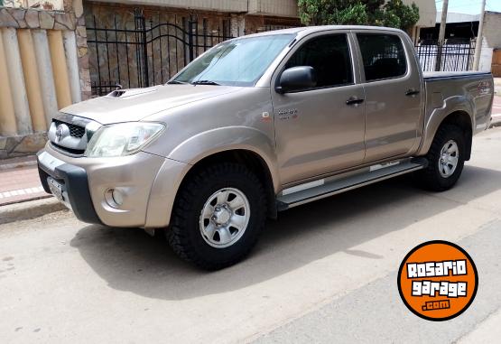 Camionetas - Toyota Hilux SR 3.0 4x4 abs 2010 Diesel 307000Km - En Venta