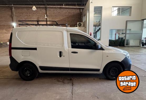 Utilitarios - Renault KANGOO II EXPRESS CONFORT 2023 Nafta 38000Km - En Venta