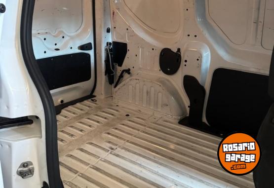 Utilitarios - Renault KANGOO II EXPRESS CONFORT 2023 Nafta 38000Km - En Venta