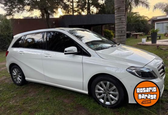Autos - Mercedes Benz b200 2014 Nafta 140000Km - En Venta