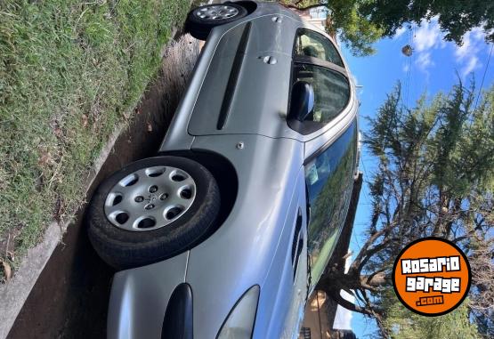 Autos - Peugeot 206 2008 Nafta 236000Km - En Venta